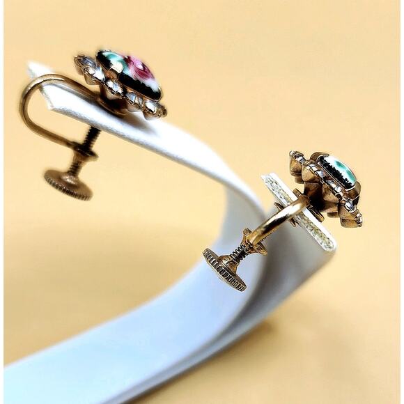 Vintage Vargas Guilloche Rose Enamel Rhinestone Earrings 1940s Screw-back Signed - Picture 5 of 8